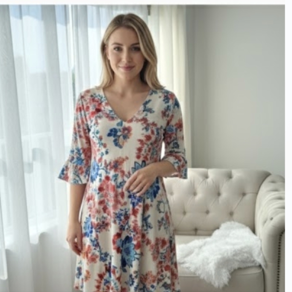 Voll Woman's V Neck floral print dress Size M